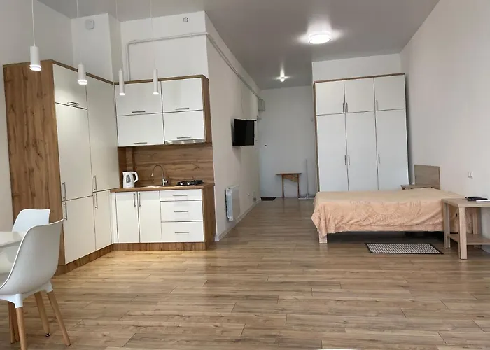 Apartment Square *